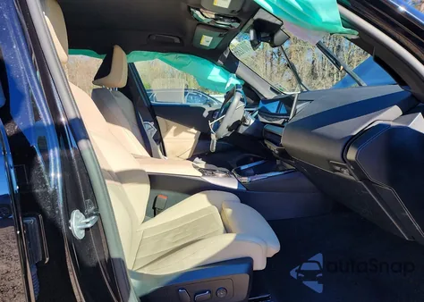 2025 BMW X3 30 xDrive z USA, uszkodzony, nr VIN 5UX53GP00S9061275